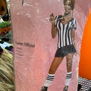 Woman’s costume referee